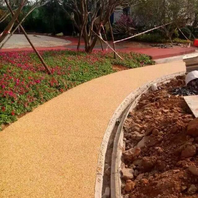 園林景觀設計的地面需要用到哪些鋪裝材料？